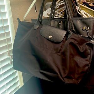 Black on Black Longchamp LePliage tote